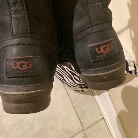 Ugg leather waterproof boots size 7 - Picture 10 of 15